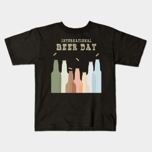 International Beer Day - Cheers for the World Kids T-Shirt